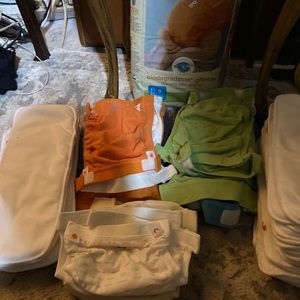Reusable cloth baby diapers